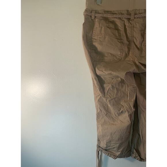 OH BABY by MOTHERHOOD Women’s Maternity Cargo Capris / Size: Medium - Picture 8 of 9